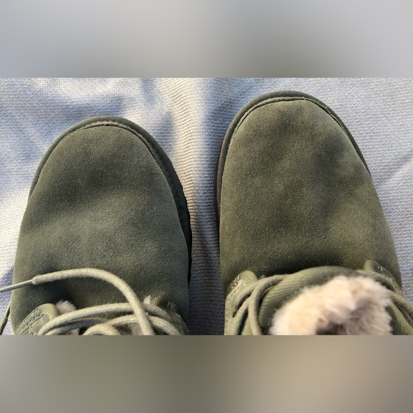 UGG Neumel Lace Up Chukka Boots with Plush Lining Leather Suede Men’s 12 - Picture 5 of 16